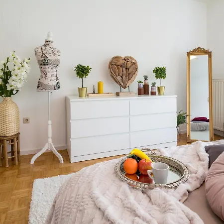 Apartament Eg 